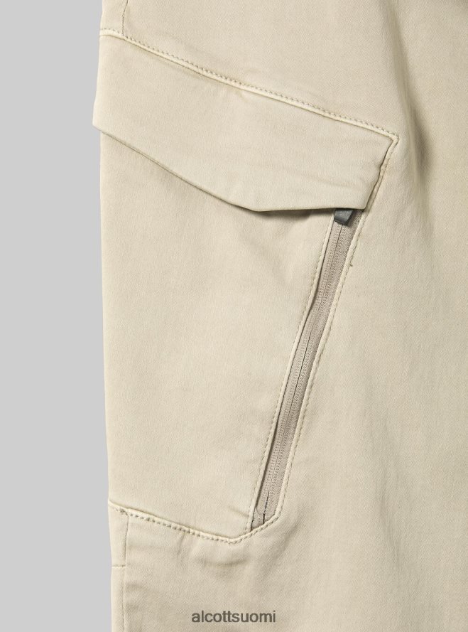 vaatetus fi Alcott miehet lenkkeilyhousut isoilla taskuilla bk1 musta HL28P01058